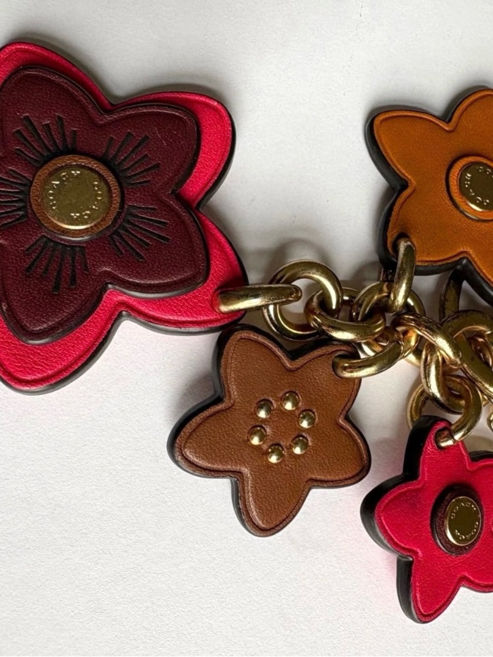 COACH Flower Motif Leather Bag
Charm Keychain Pink Brown
Orange, Fob, rare - Picture 13 of 16
